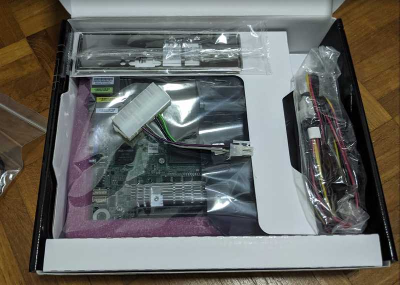 ASRock Rack X570D4I-2T Power Cables